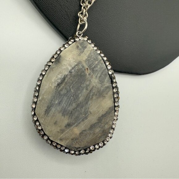 Natural White Druzy Quartz Pendant Necklace - Picture 13 of 16